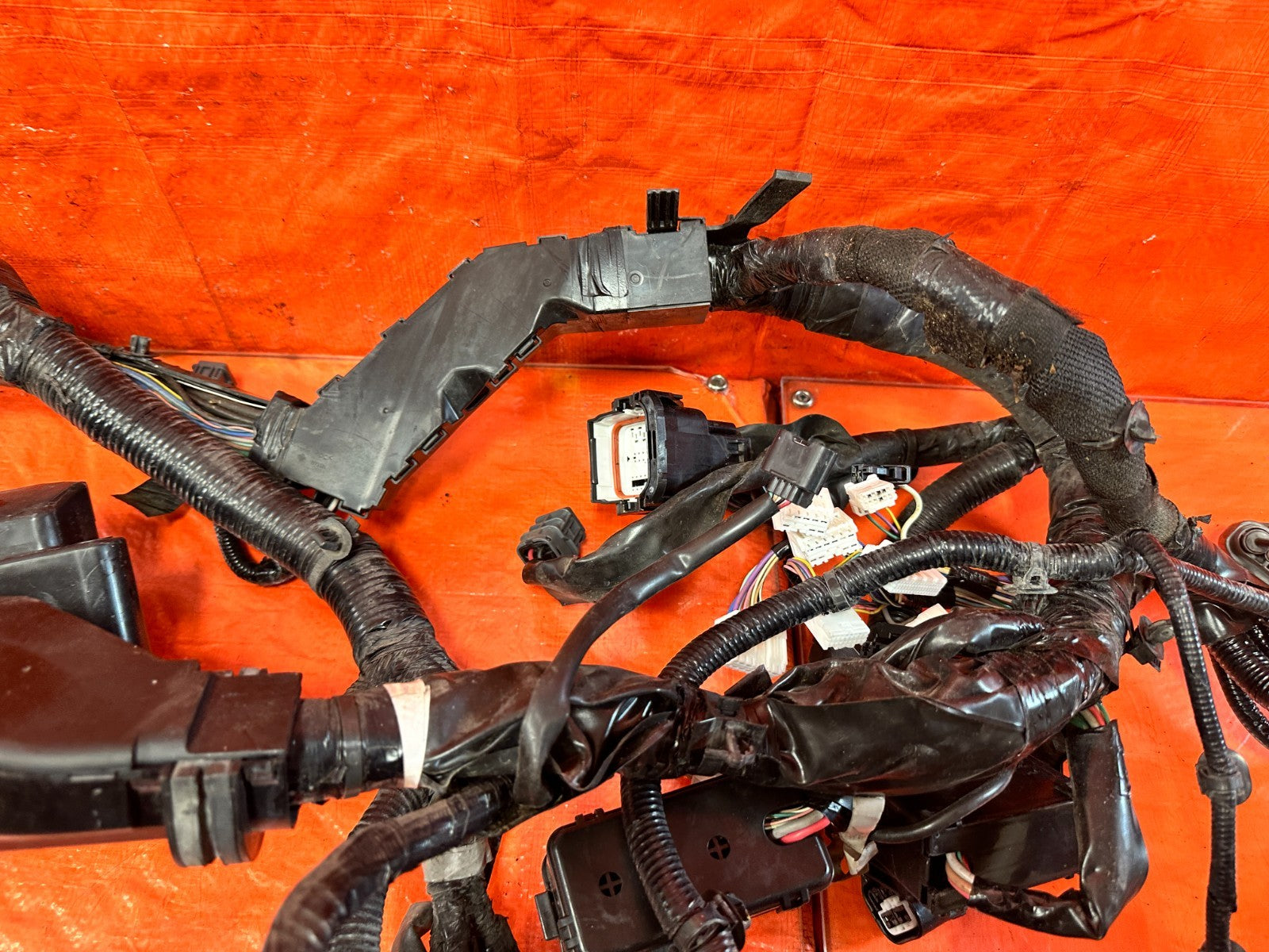 2016 16 INFINITI Q50   ADAPTIVE STEERING   ENGINE BAY UNDER HOOD HARNESS LOOM3