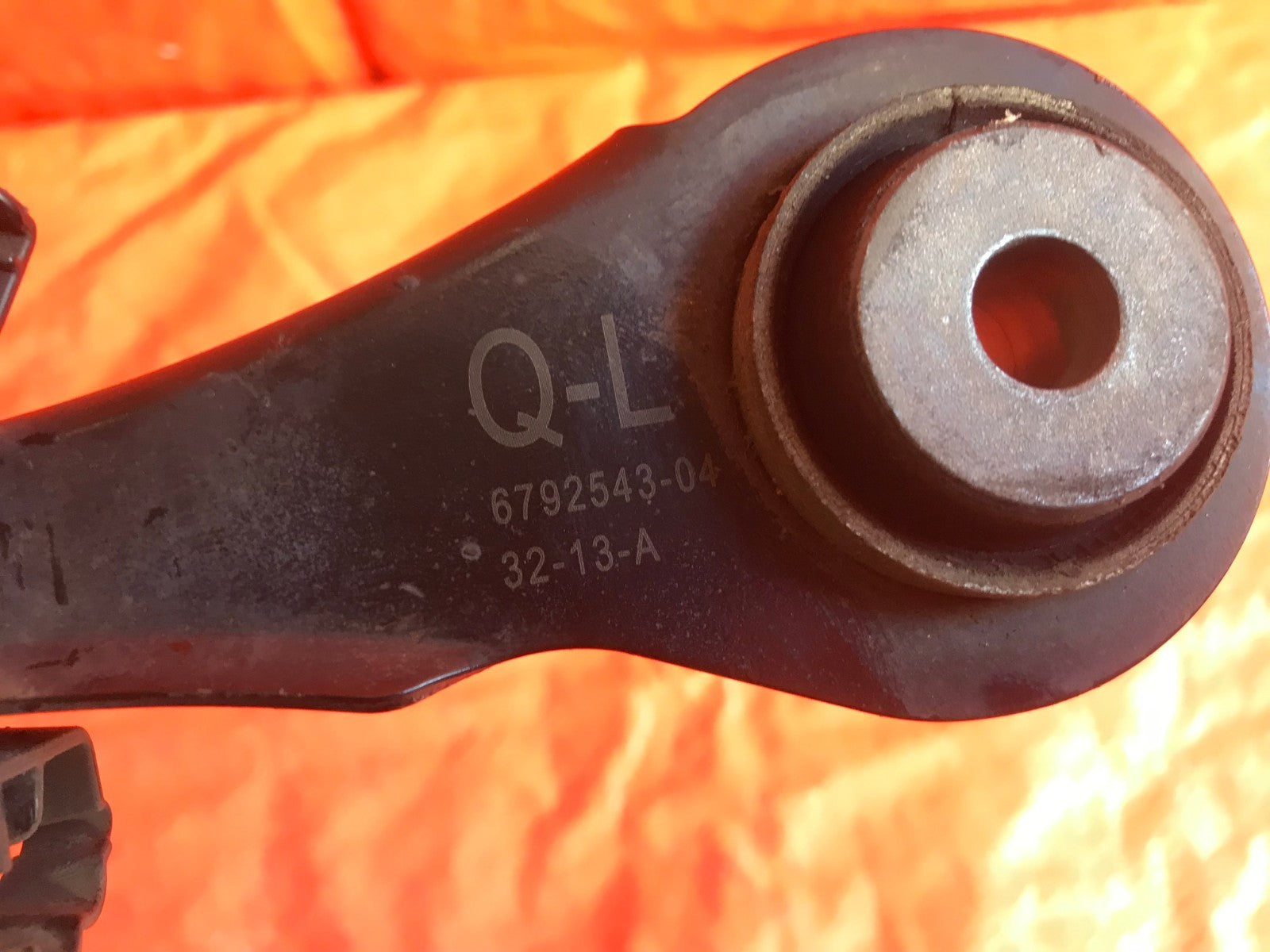 OEM 2014 14 BMW 328i SEDAN RWD   DRIVER LEFT UPPER CONTROL ARM   6792543 044
