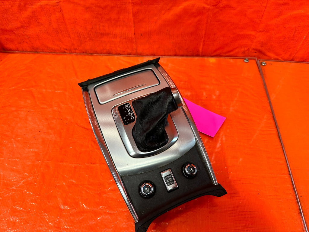 09 13 INFINITI G37 CONVERTIBLE   AUTOMATIC SHIFTER CONSOLE COMPLETE   OEM #2780