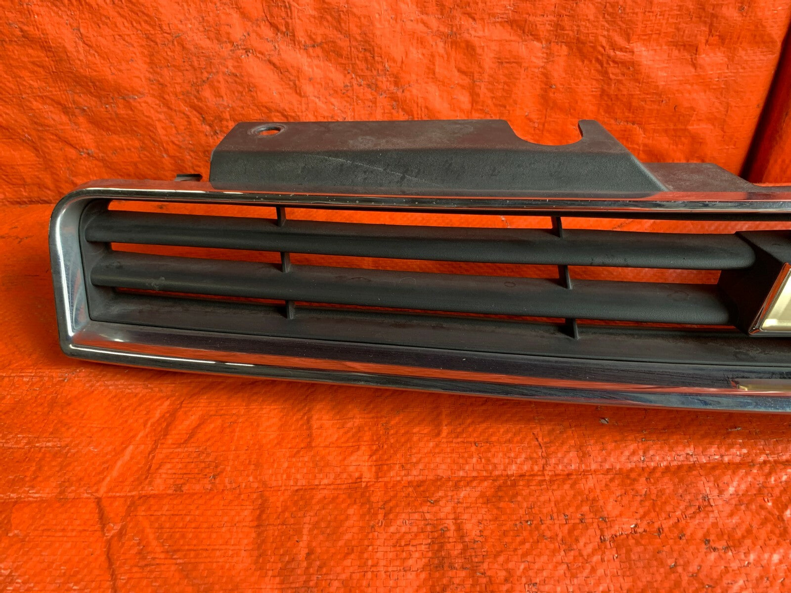 OEM 2006 2007 CHEVROLET CHEVY IMPALA FRONT UPPER GRILLE ASSEMBLY 103337098