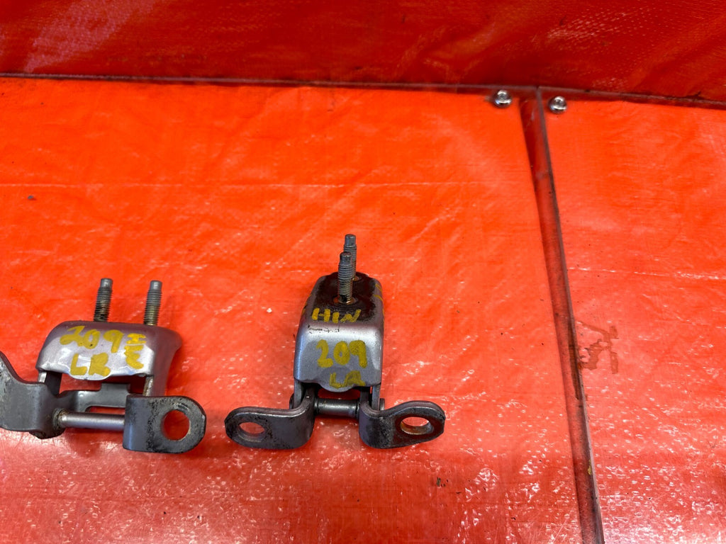 04 08 ACURA TSX   DRIVER LEFT REAR   DOOR HINGE SET UPPER LOWER   OEM #2099