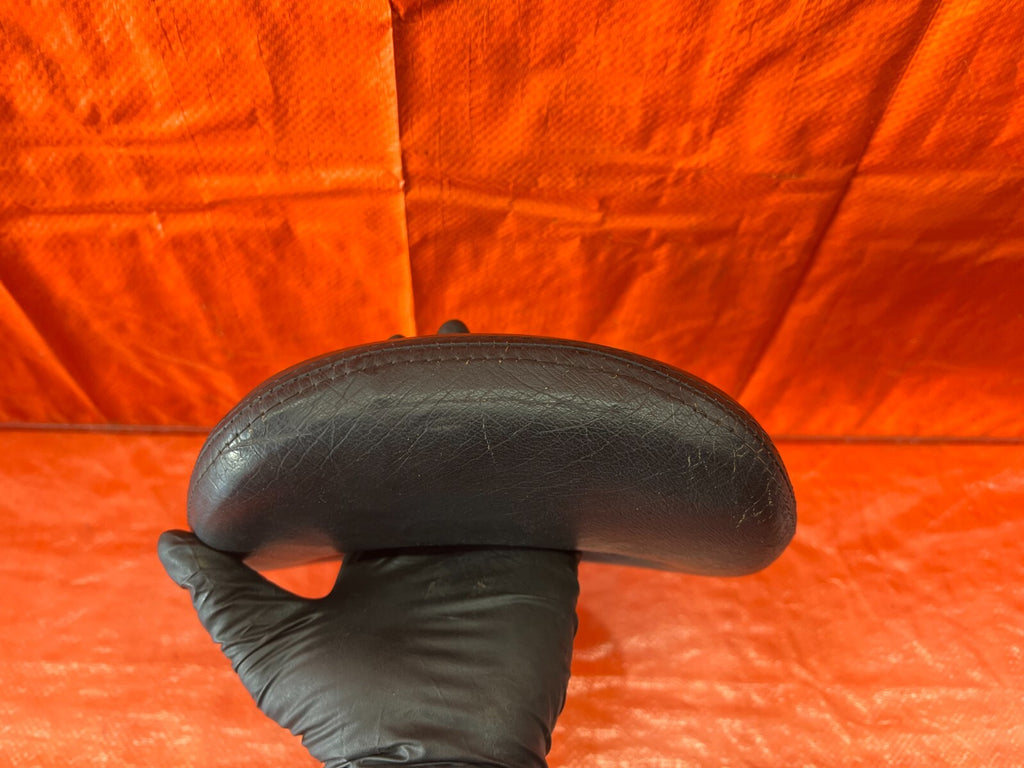 94 01 ACURA INTEGRA   BLACK LEATHER FRONT SEAT   HEAD REST   OEM #1448