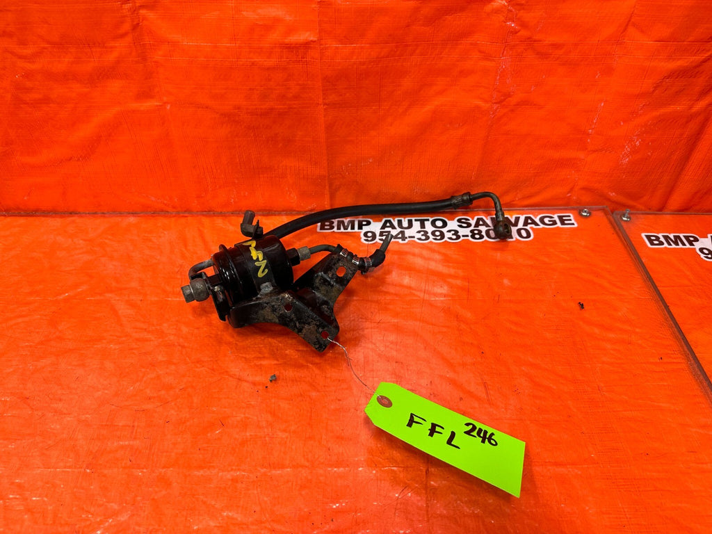 94 01 ACURA INTEGRA   FUEL FILTER MOUNTING BRACKET W/ FILTER FACTORY OEM 2460