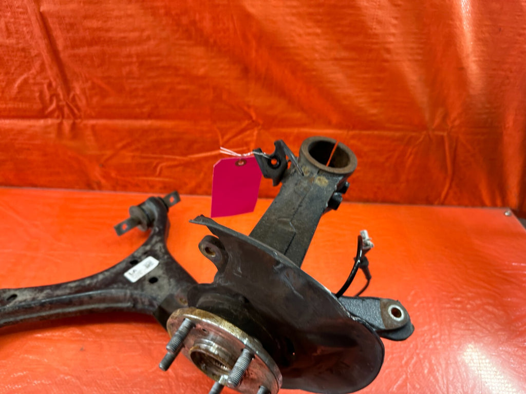 13 17 HONDA ACCORD SEDAN   LEFT FRONT SPINDLE KNUCKLE HUB W/ CONTROL ARM OEM 2413