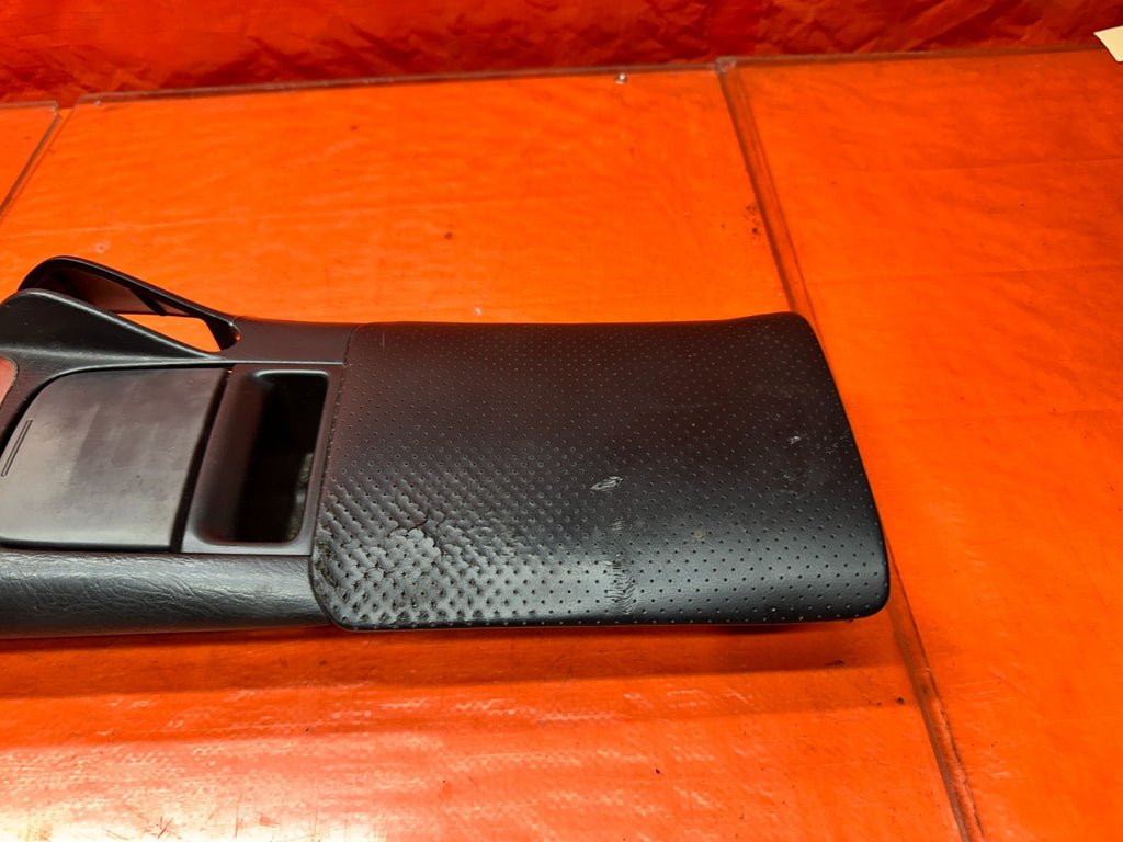 00 03 HONDA S2000 AP1 2.0L CENTER CONSOLE ARMREST SHIFTER TRIM BEZEL BLACK #3377