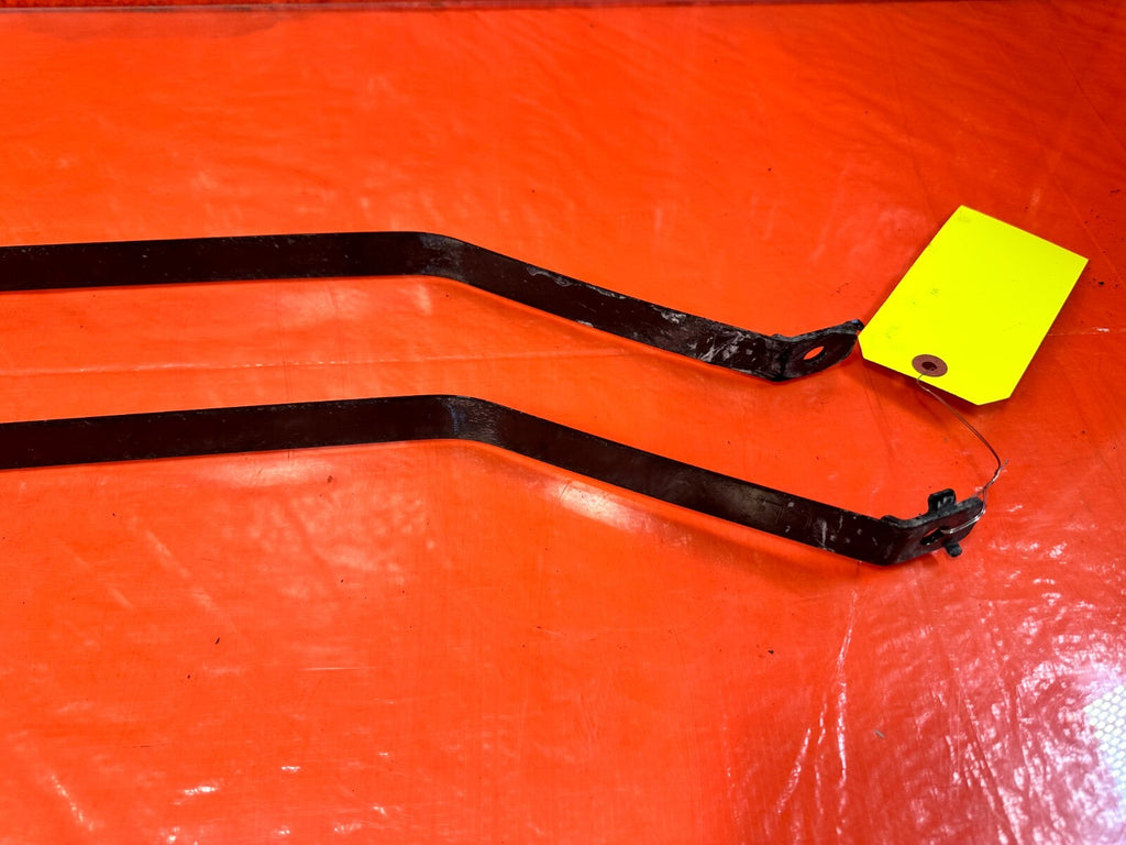 04 08 ACURA TSX   GASOLINE GAS FUEL TANK STRAP SET STRAPS SUPPORTS   OEM #2757