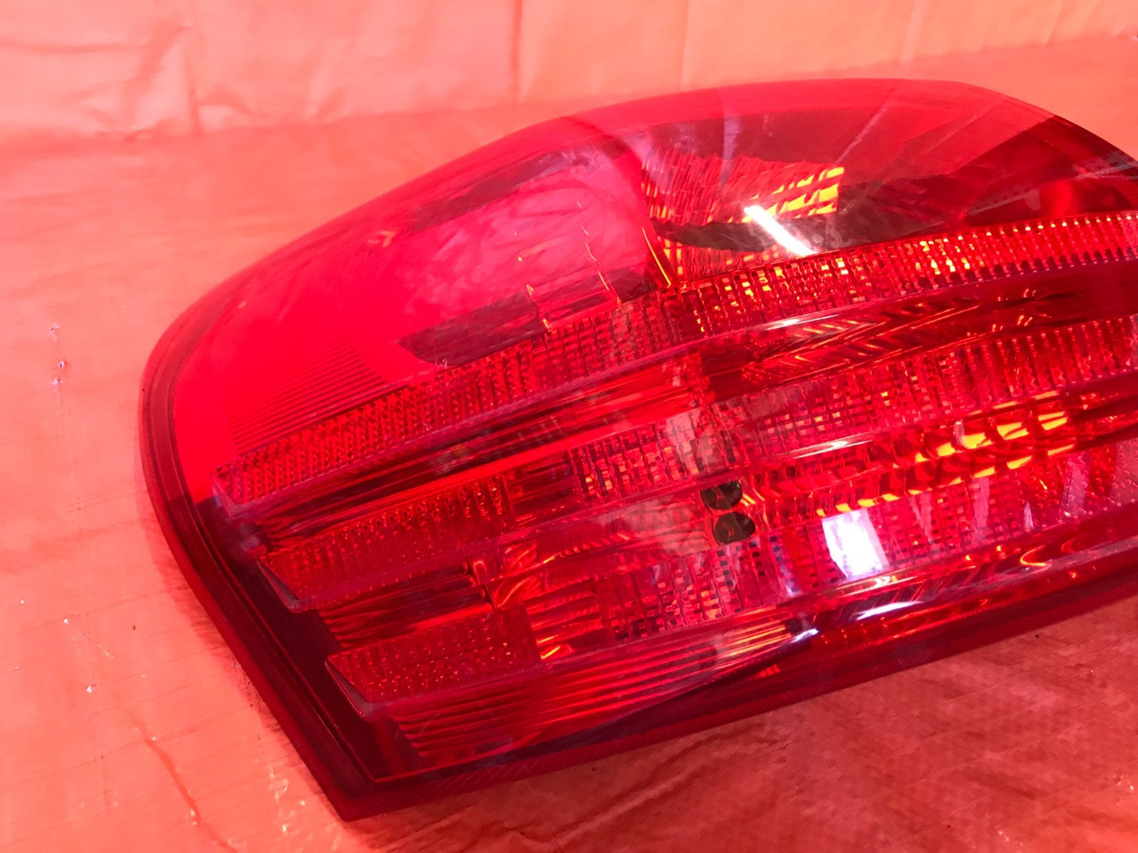 OEM 2010 2011 2012 NISSAN ROGUE DRIVER LEFT OUTER TAIL LIGHT LAMP L LH 10 113