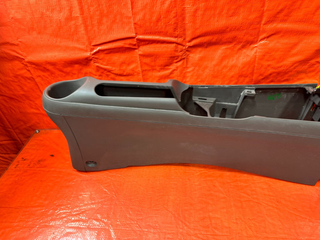 02 06 ACURA RSX   ARM REST CENTER CONSOLE ASSEMBLY   TAN IN COLOR   OEM #280 112