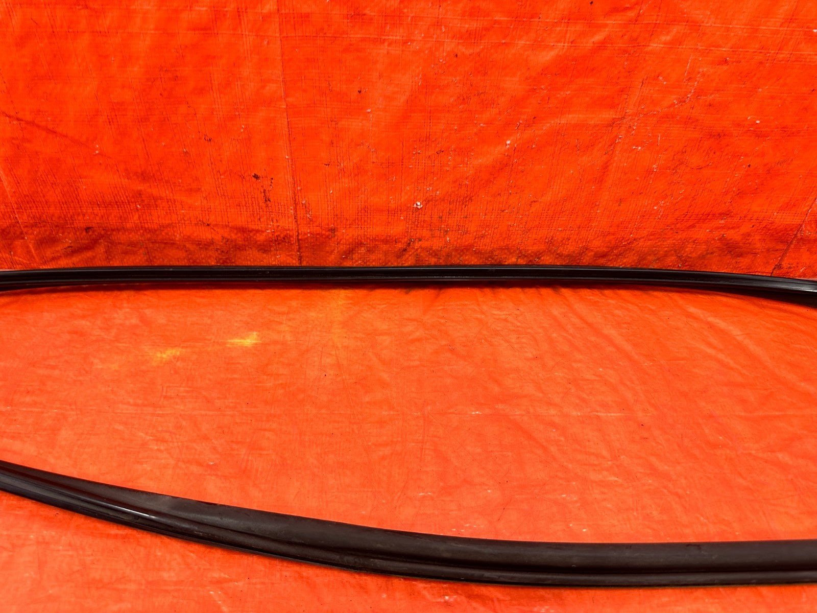 06 11 CIVIC 4D SEDAN   PASSENGER RIGHT FRONT WEATHER STRIP RUN CHANNEL OEM #3072