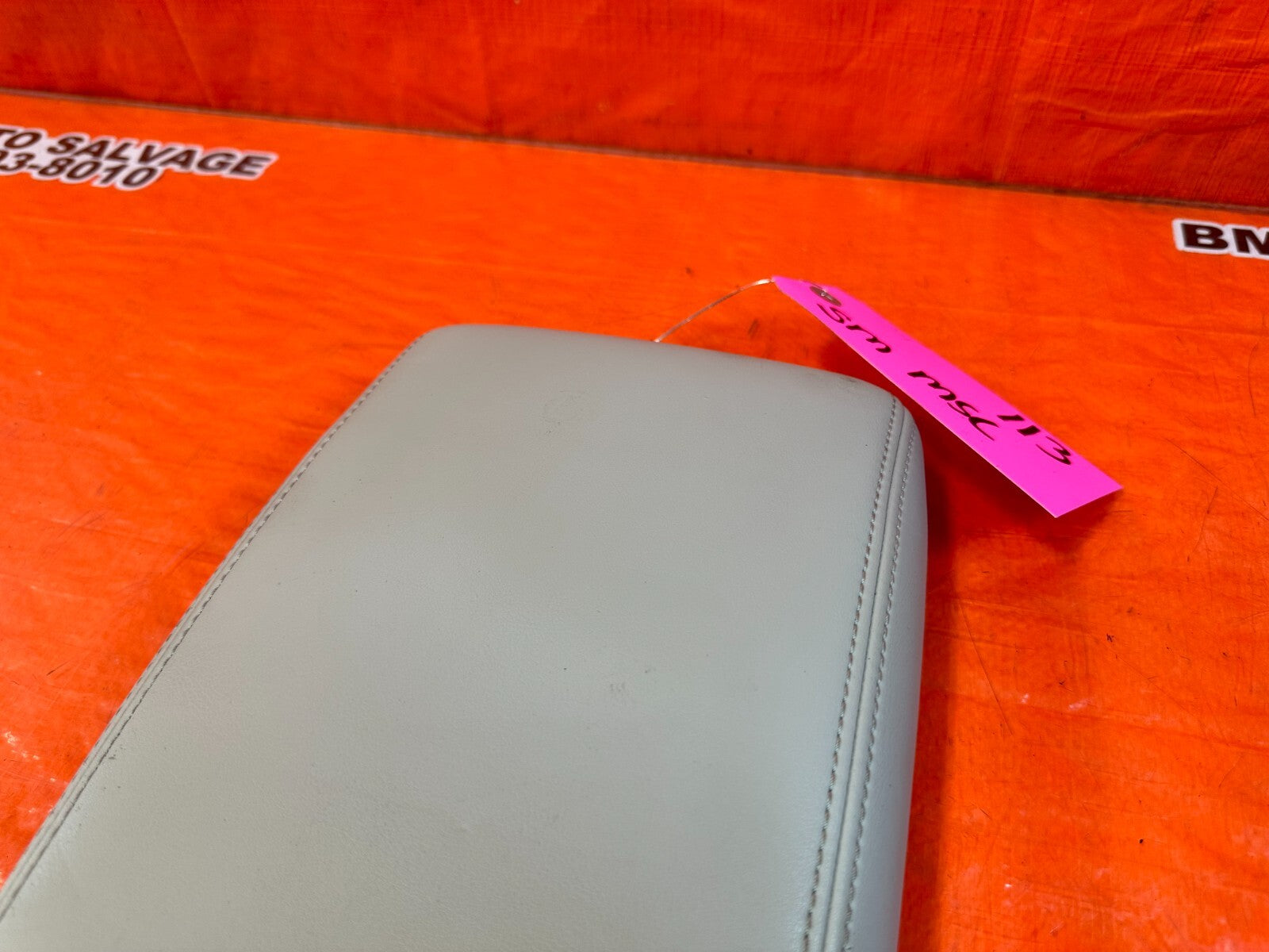 16 20 INFINITI Q50   LEATHER ARM REST CENTER CONSOLE COVER LID   IVORY / GRAY 137