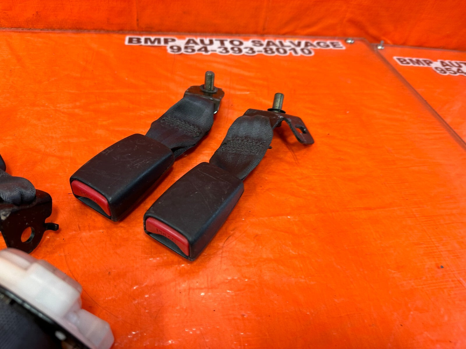 02 06 ACURA RSX TYPE S & BASE   REAR SEAT BELT SET LEFT RIGHT BLACK OEM #06DC51