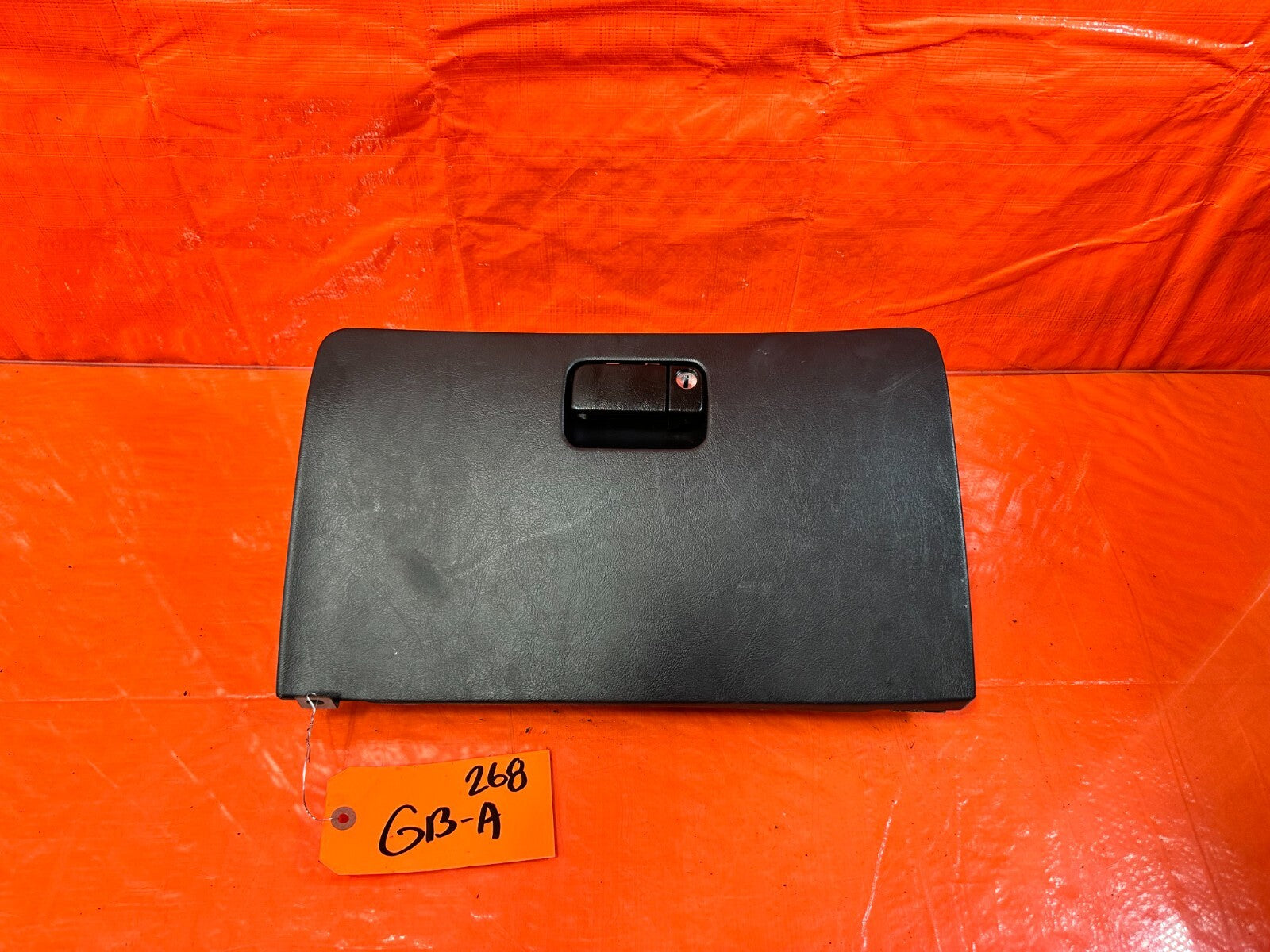 94 01 ACURA INTEGRA 2 & 4 DOOR   GLOVE BOX   BLACK   COLOR   OEM #2680