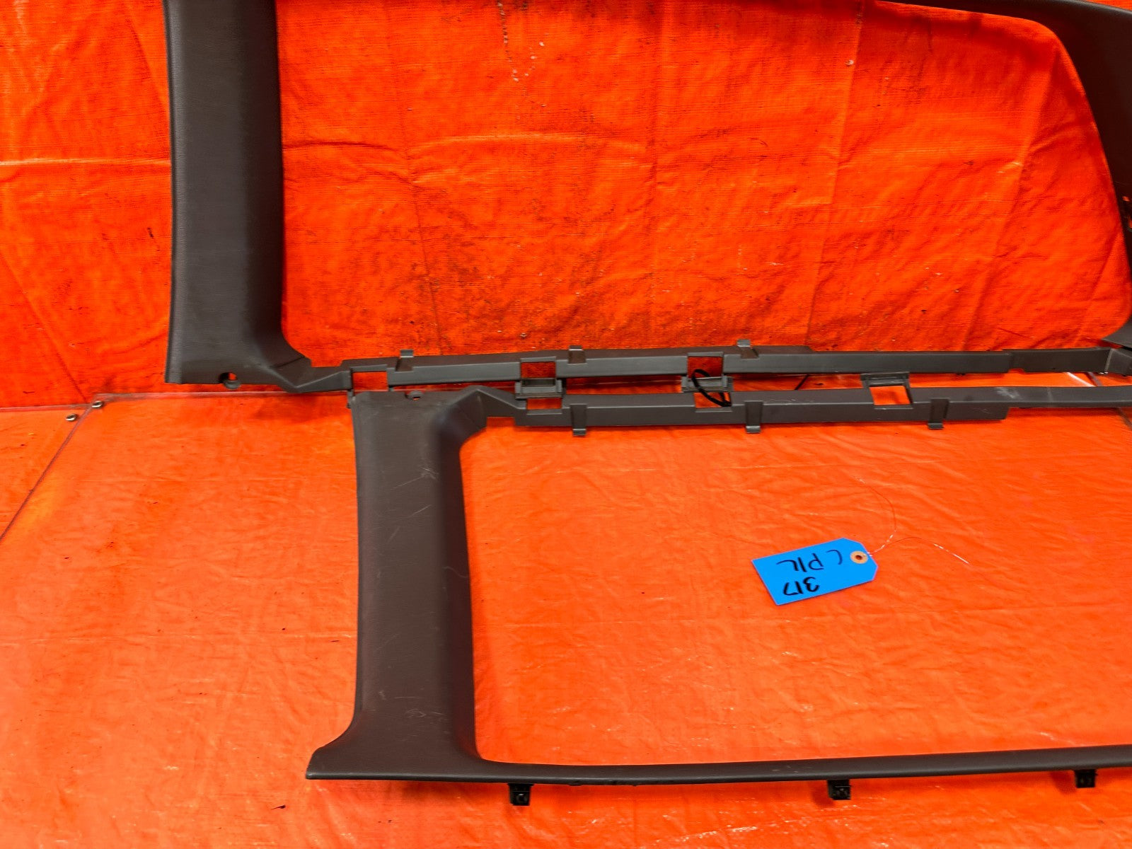 90 91 HONDA CIVIC HATCHBACK  LEFT & RIGHT REAR UPPER C PILLARS   OEM 3177