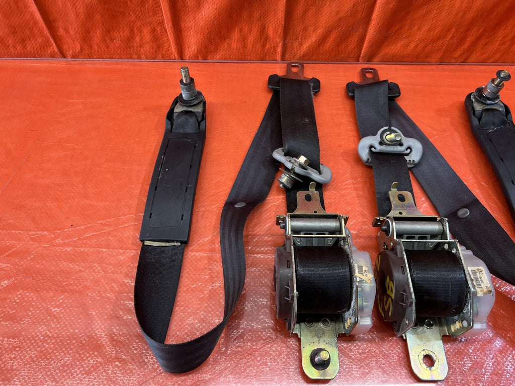 96 00 HONDA CIVIC   HATCHBACK   FRONT SEAT BELT SET LEFT & RIGHT SEAT BELTS OEM 8