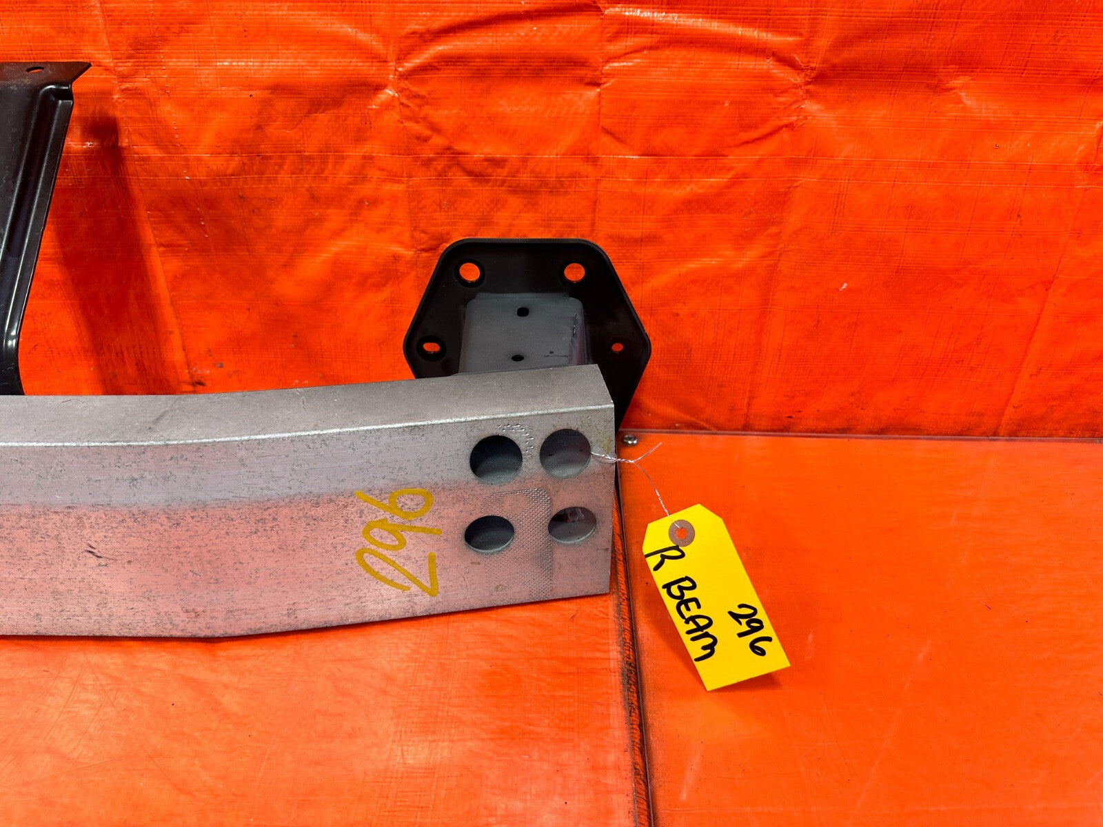 2020 20 INFINITI Q50   REAR CRASH BEAM REINFORCEMENT RE BAR   OEM 2961