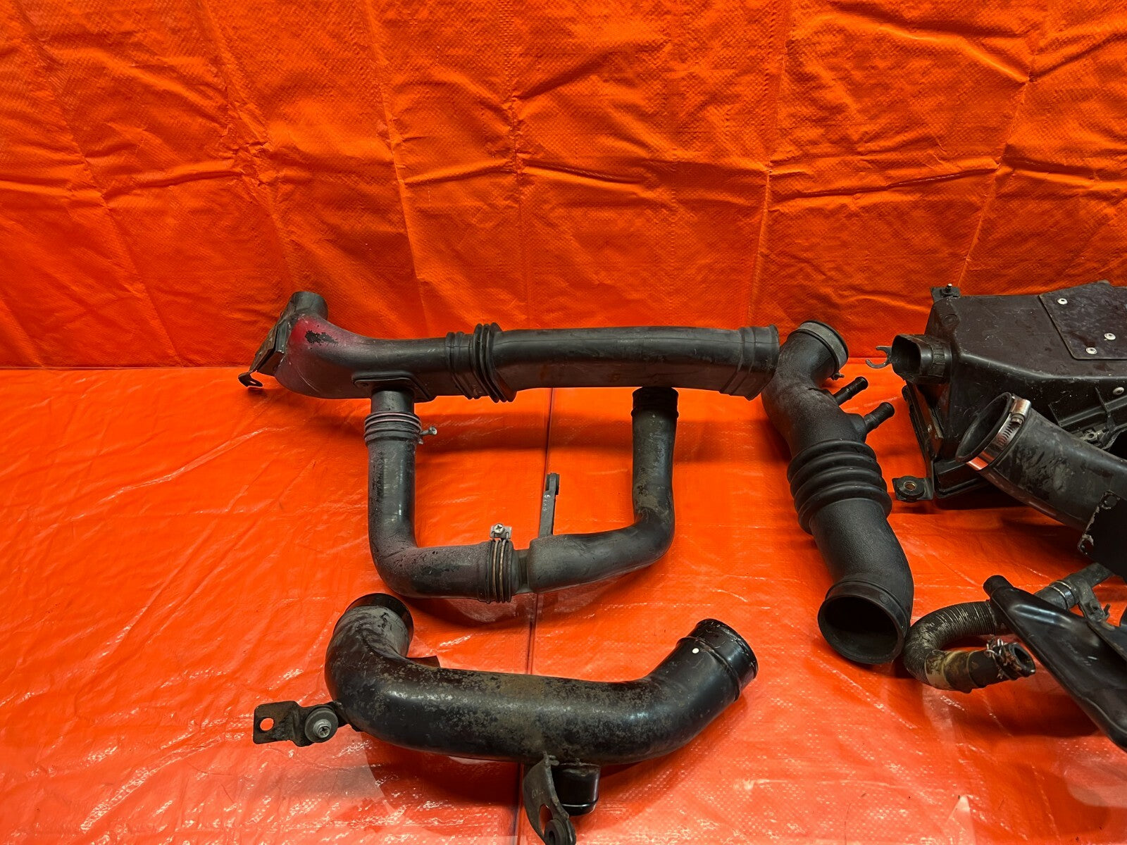 90 92 NISSAN 300ZX NON TURBO COMPLETE FACTORY AIR INTAKE W/ EAI & MAF & ARMS OEM11