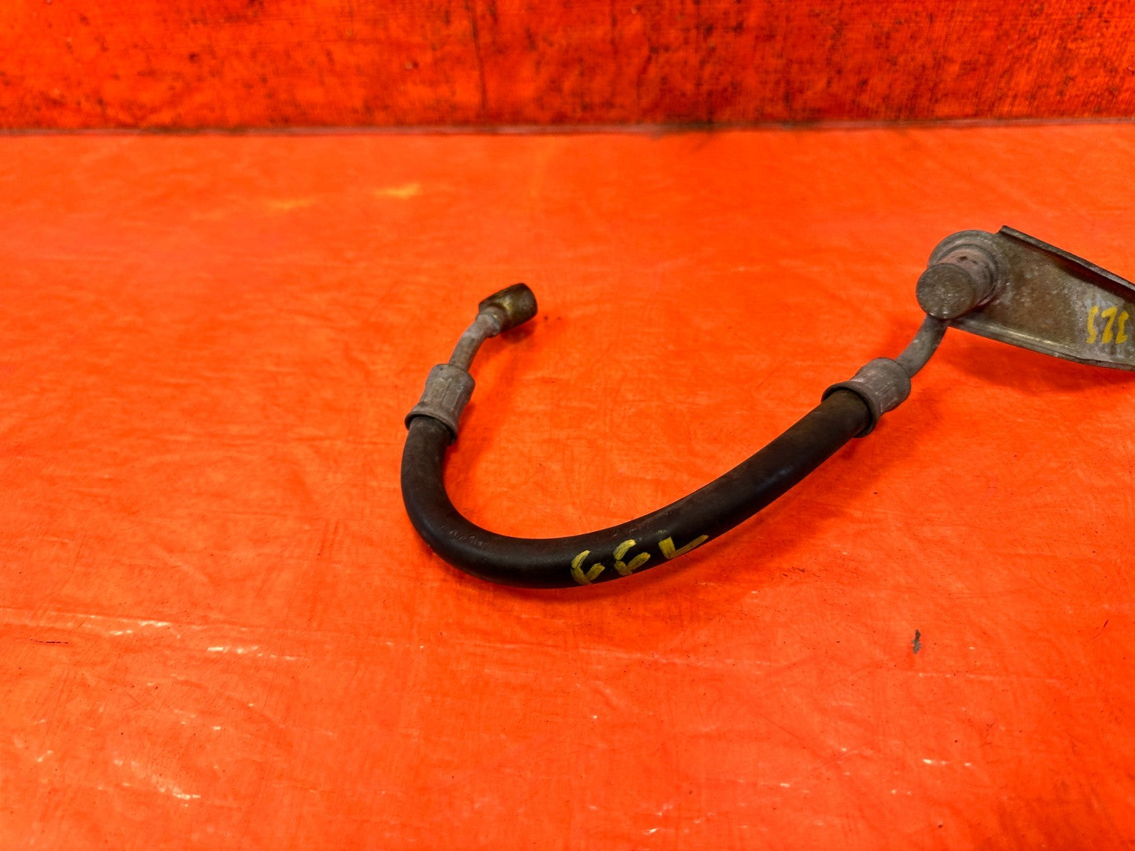 90 91 HONDA CIVIC HATCHBACK   FUEL FILTER LINE   OEM 3253