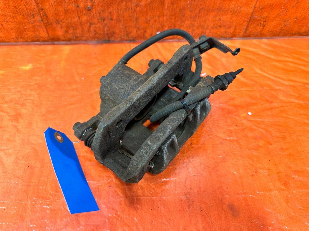 08 12 HONDA ACCORD EX L PASSENGER RIGHT FRONT BRAKE CALIPER AND BRACKET OEM 1745