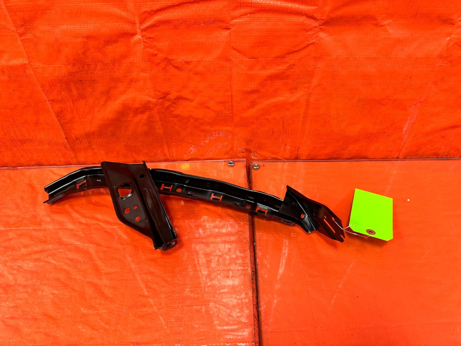 13 15 HONDA CIVIC SI SEDAN   HEADLIGHT HEADLAMP BRACKET   DRIVER LEFT #13SI48