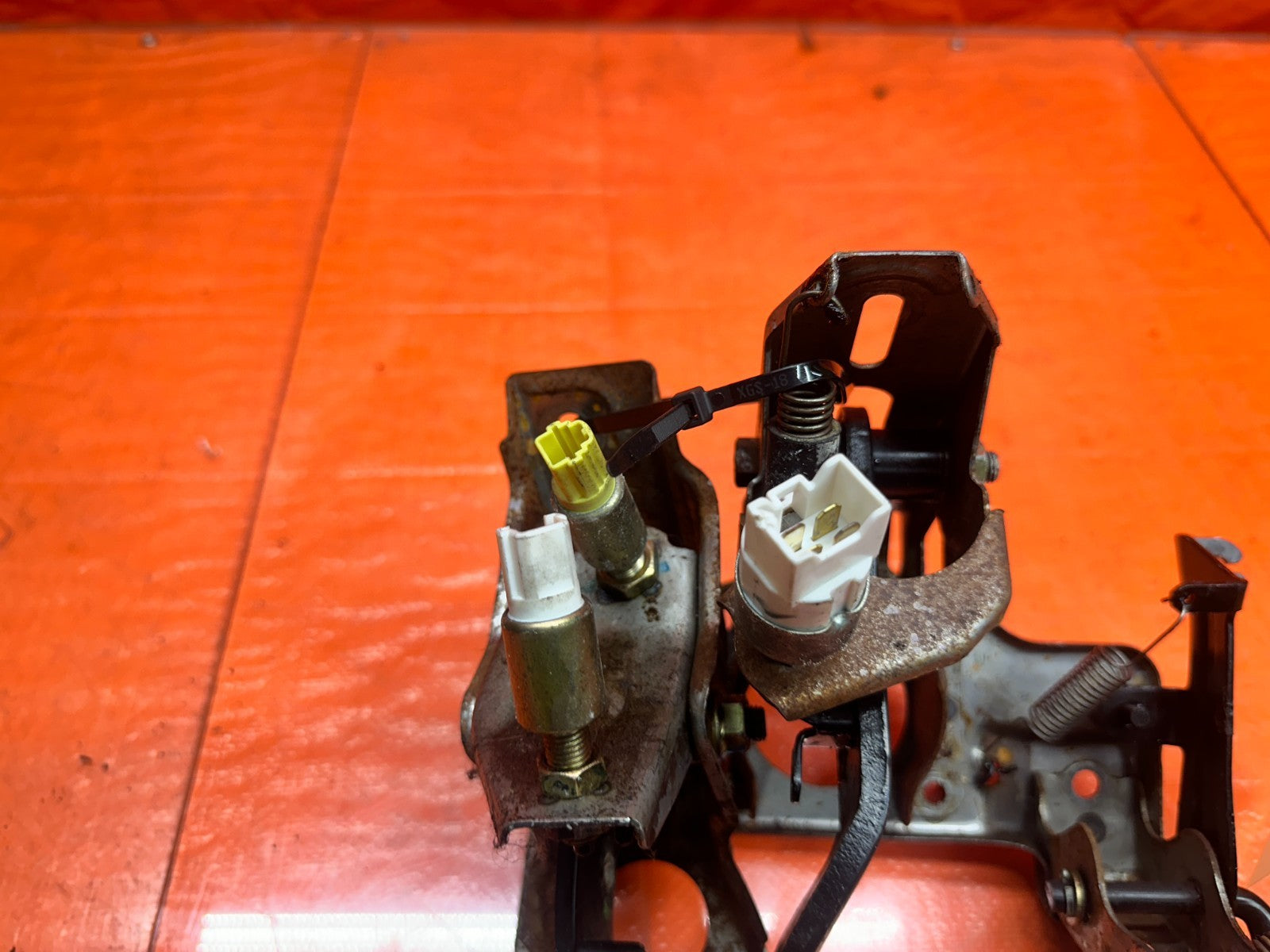 94 01 ACURA INTEGRA 5 SPEED MANUAL CLUTCH BRAKE PEDAL SET OEM #3317