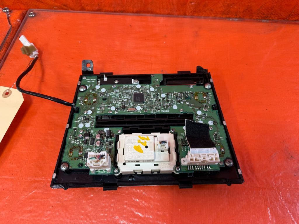 08 09 INFINITI G37 2D COUPE   RADIO AND CLIMATE CONTROL W/ BEZEL   OEM #3288