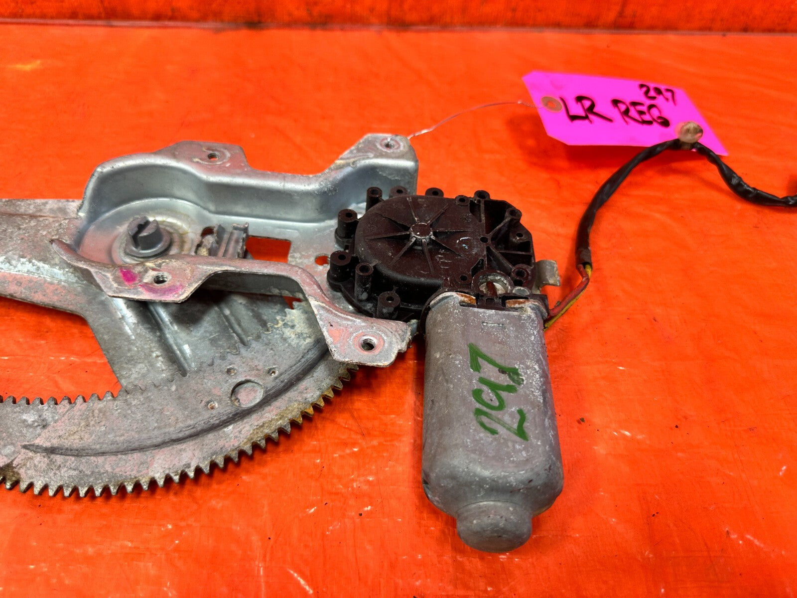 96 00 HONDA CIVIC 4D SEDAN DRIVER LEFT REAR WINDOW REGULATOR MOTOR OEM #2972