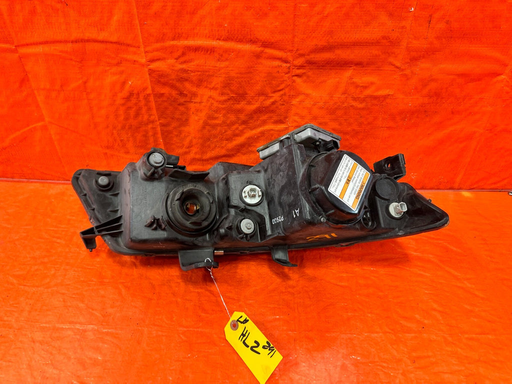 04 05 ACURA TSX DRIVER LEFT HEADLIGHT HEADLAMP W/ BALLAST & BRACKET OEM #2916
