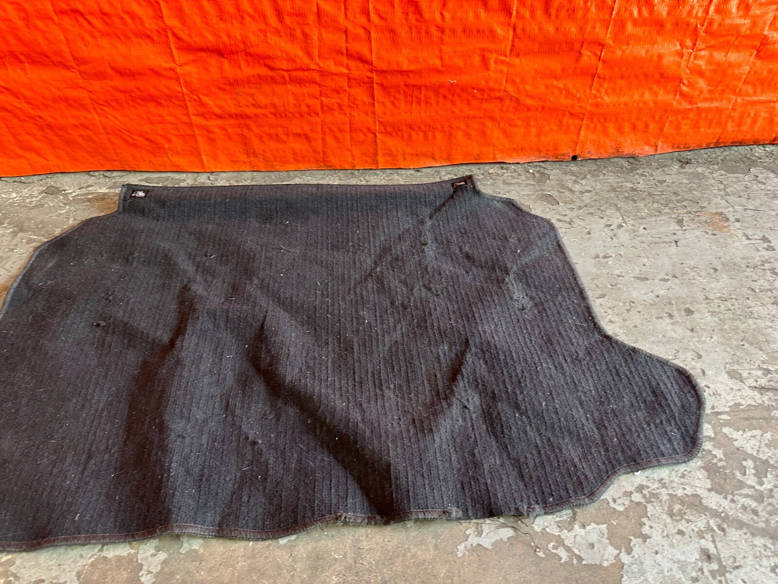 02 05 HONDA CIVIC SI EP3 HATCHBACK REAR SEAT HATCHBACK CARGO AREA CARPET OEM 18611