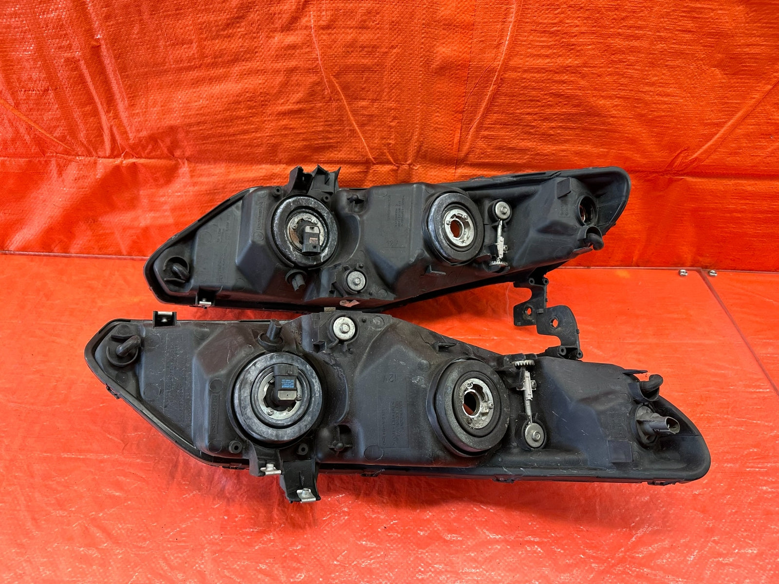 06 08 HONDA CIVIC SEDAN   LEFT & RIGHT AFTERMARKET BLACK HOUSING HEADLIGHTS #22019