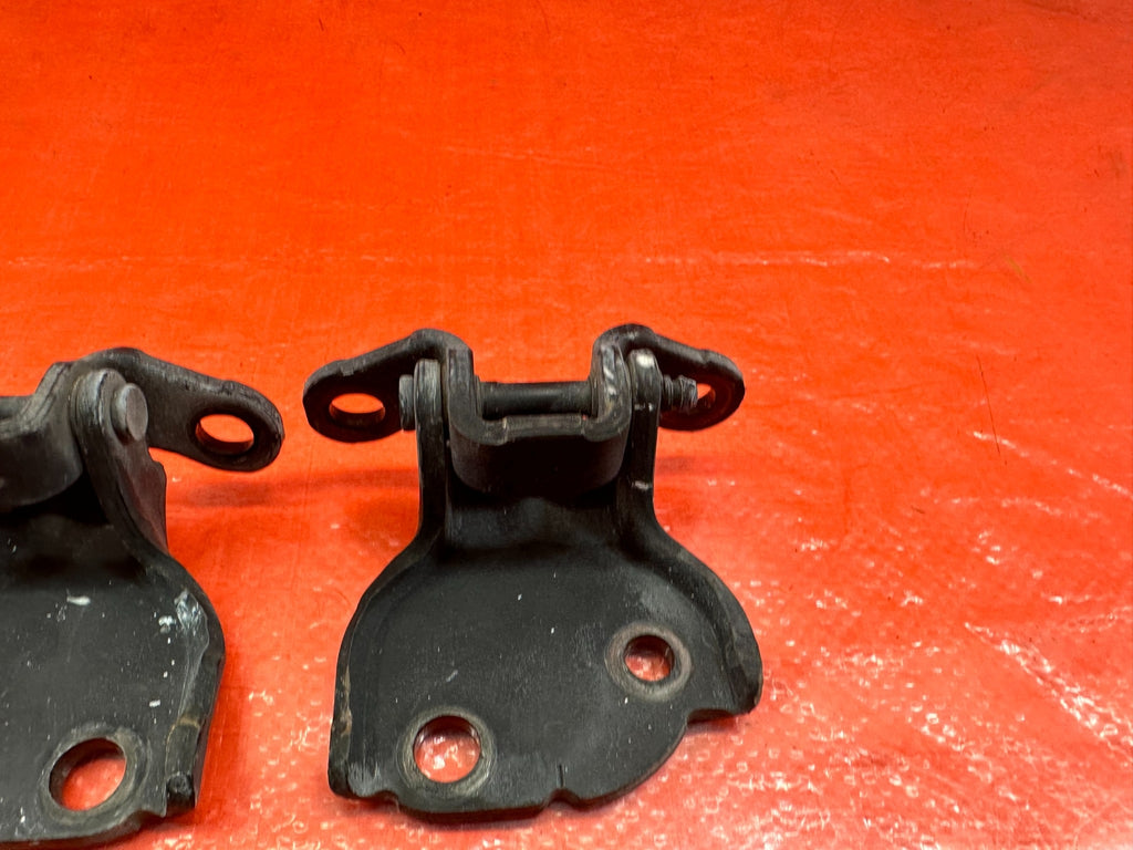 00 09 HONDA S2000   DOOR HINGE SET   UPPER & LOWER   RIGHT SIDE HINGES OEM #1975