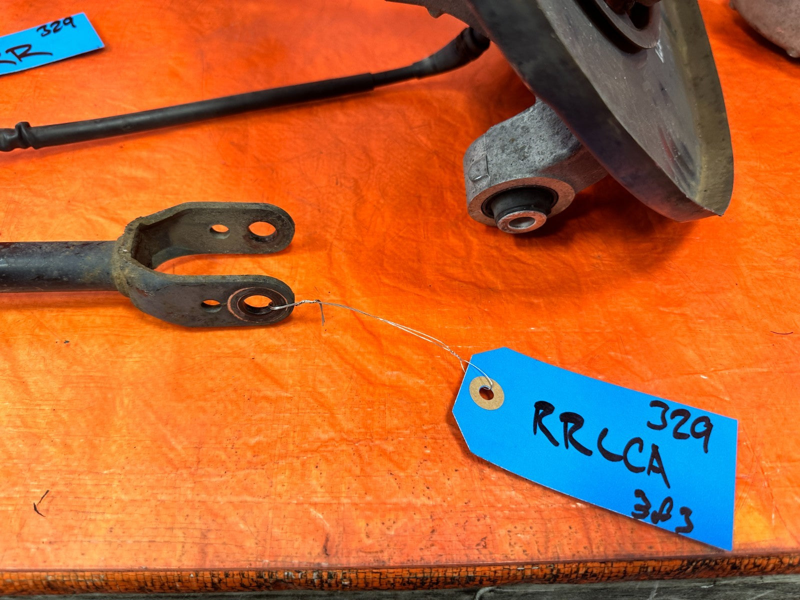 08 15 INFINITI G37 Q60 RIGHT PASSENGER REAR SPINDLE KNUCKLE CONTROL ARMS #3296