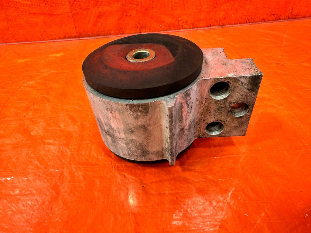94 01 ACURA INTEGRA   DRIVER LEFT   ENGINE MOTOR MOUNT   POLYURETHANE INSERT 2744