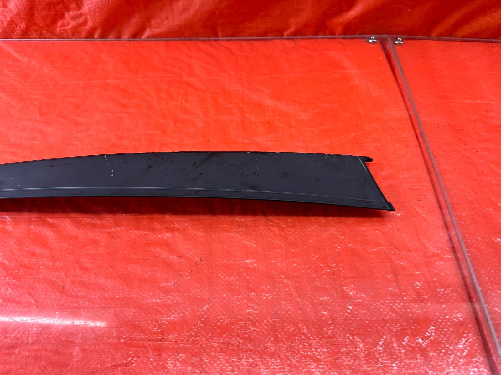 95 98 HONDA ODYSSEY   DRIVER LEFT FRONT DOOR SASH TRIM   OEM FACTORY #19310