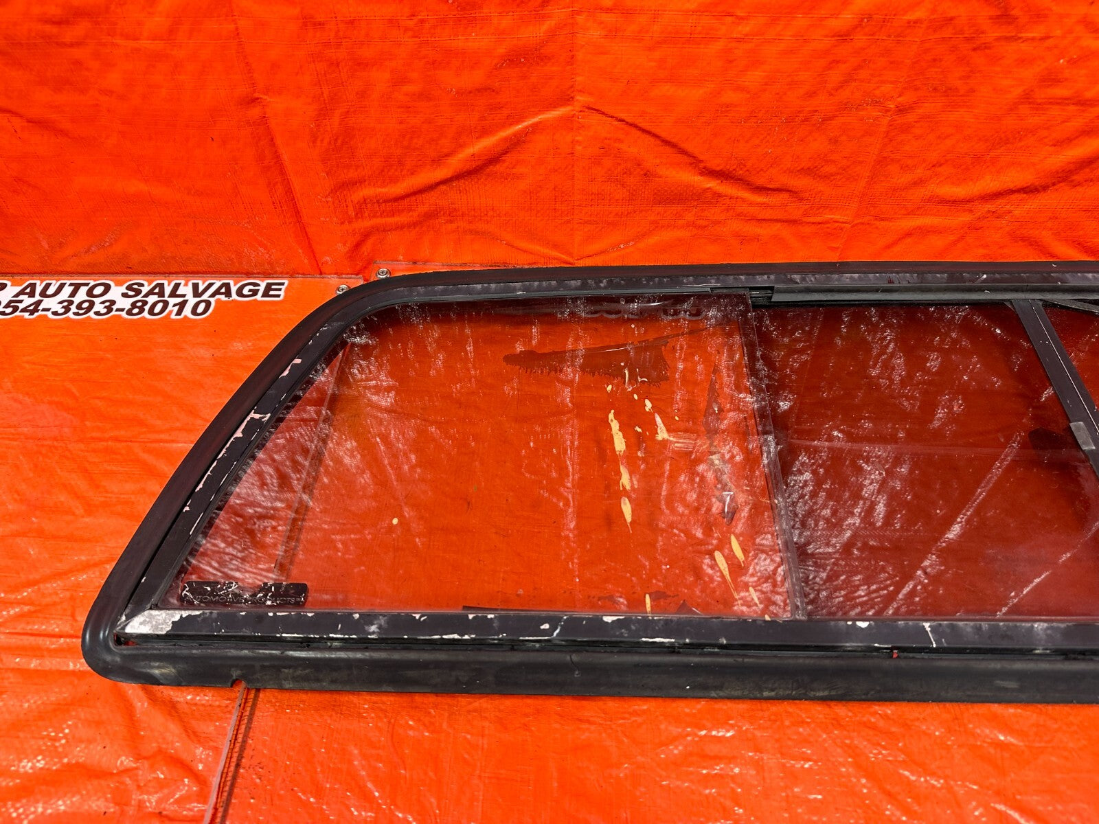 95 00 TOYOTA TACOMA   REAR GLASS WINDOW   HAS SLIDING OPTION   OEM #24911