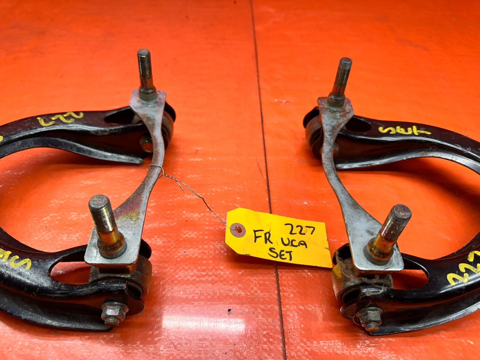 93 97 HONDA DEL SOL   FRONT UPPER CONTROL ARMS LEFT & RIGHT SET   OEM #227 **2