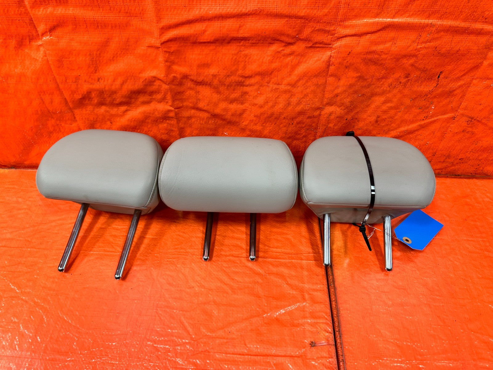 09 14 ACURA TSX   REAR SEAT HEAD REST   LEFT CENTER RIGHT   GRAY   OEM #3210