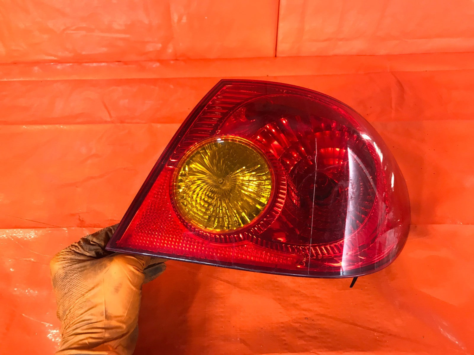 OEM 2006 06 TOYOTA COROLLA PASSENGER RIGHT OUTER TAIL LIGHT LAMP R RH0