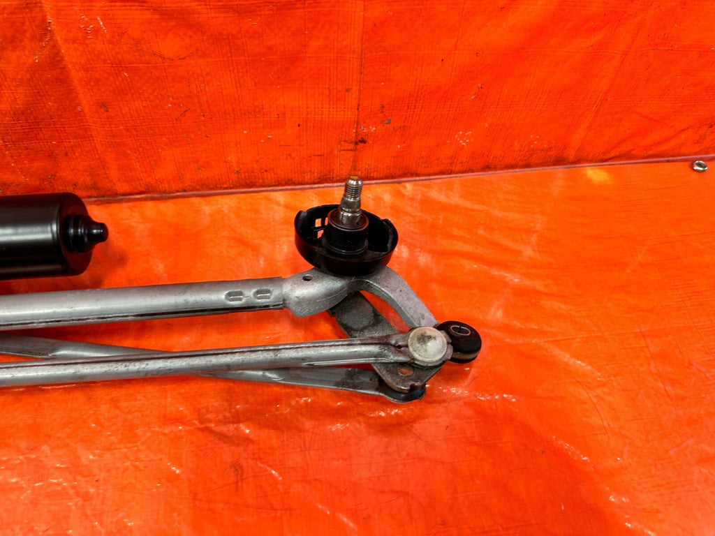 14 20 INFINITI Q50 Q60   WINDSHIELD WIPER MOTOR W/ LINKAGE   OEM FACTORY 2964