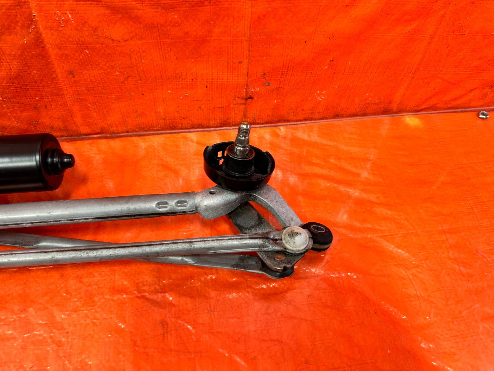 14 20 INFINITI Q50 Q60   WINDSHIELD WIPER MOTOR W/ LINKAGE   OEM FACTORY 2964