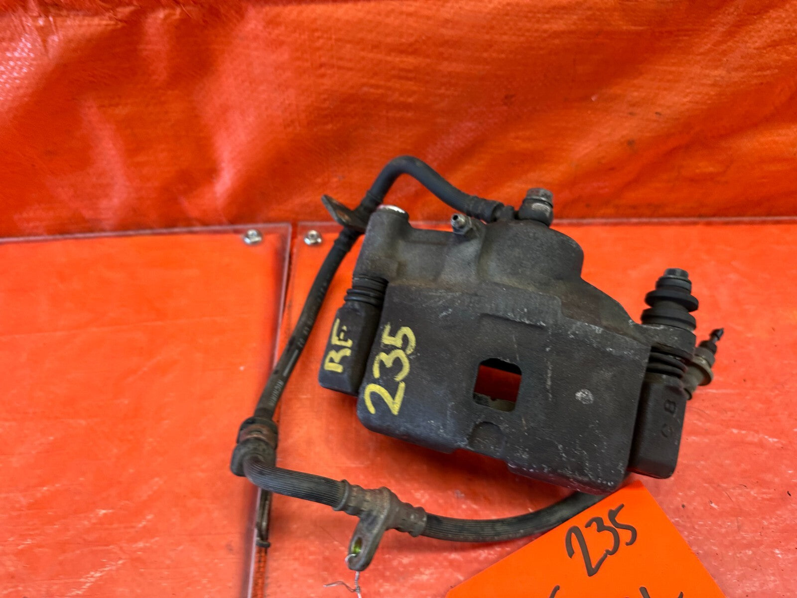 92 94 HONDA CIVIC DX LX   PASSENGER RIGHT FRONT   BRAKE CALIPER   OEM #2354