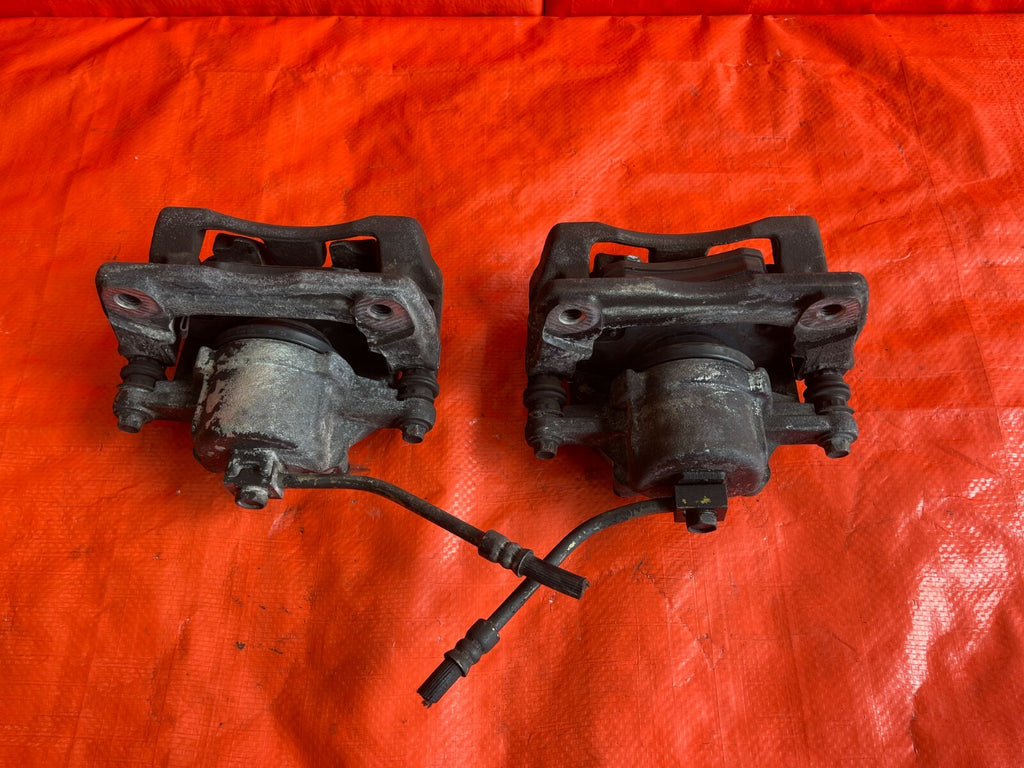 02 10 CHRYSLER PT CRUISER   BASE MODEL   BRAKE CALIPER SET   LEFT RIGHT   OEM OE6