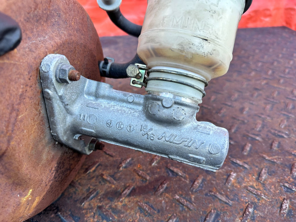 88 91 HONDA CRX   15/16 REAR DISC BRAKE MODEL   BRAKE BOOSTER & MASTER CYLINDER8