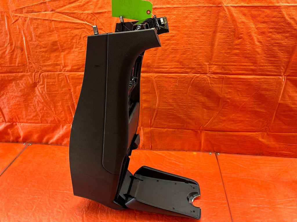 09 13 INFINITI G37 SEDAN   ARM REST / CENTER CONSOLE STORAGE COMPARTMENT OEM 23813