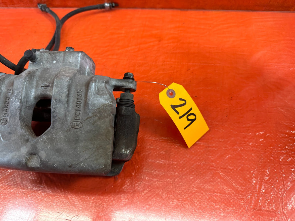 10 16 HYUNDAI GENESIS COUPE   NON BREMBO   FRONT BRAKE CALIPERS LEFT RIGHT #2192