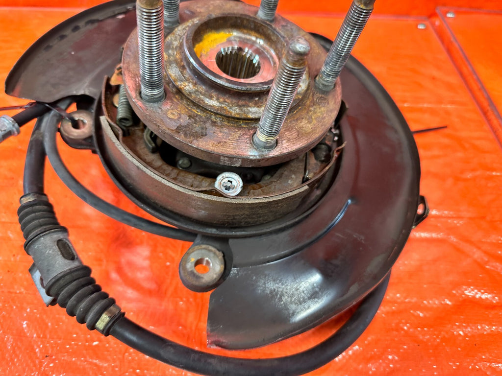 03 06 LANCER EVOLUTION VIII 8 EVO IX 9   RIGHT REAR  SPINDLE KNUCKLE HUB5