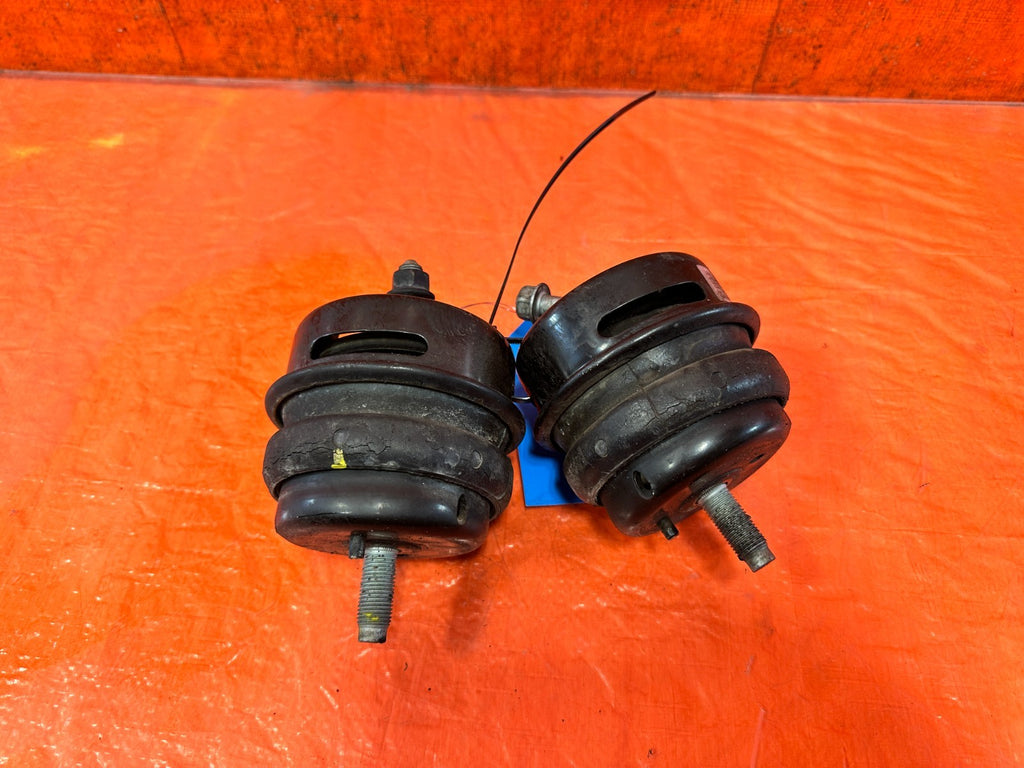 12 14 HYUNDAI GENESIS COUPE BK2 2.0L G4KF   LEFT AND RIGHT ENGINE MOUNTS OEM 3256