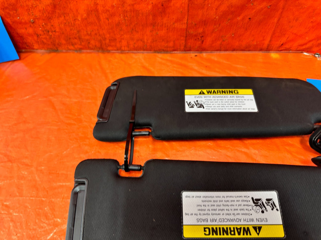 13 16 HYUNDAI GENESIS COUPE 3.8L   LEFT AND RIGHT SUN VISORS PAIR SET   OEM #3186