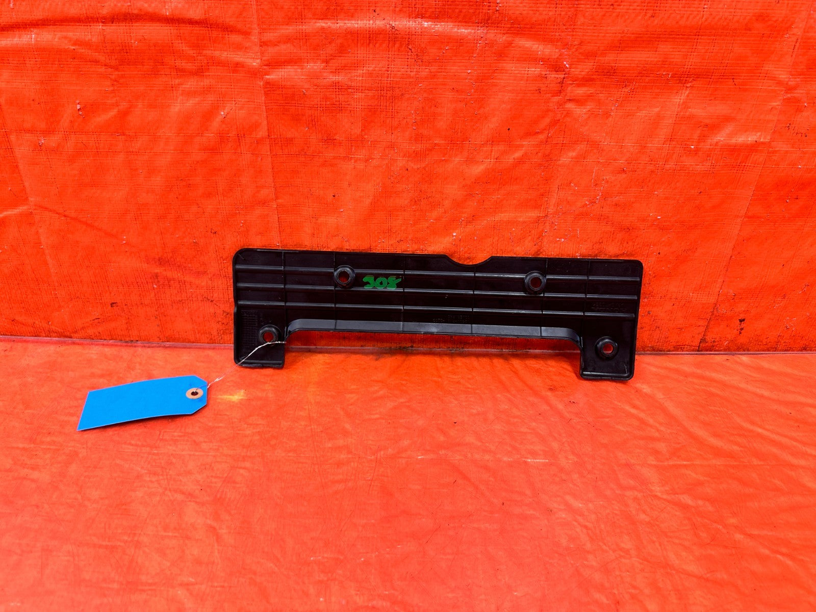 02 05 HONDA CIVIC SI EP3 HATCHBACK   IGNITION COIL PACK COVER TRIM PLASTIC #3082
