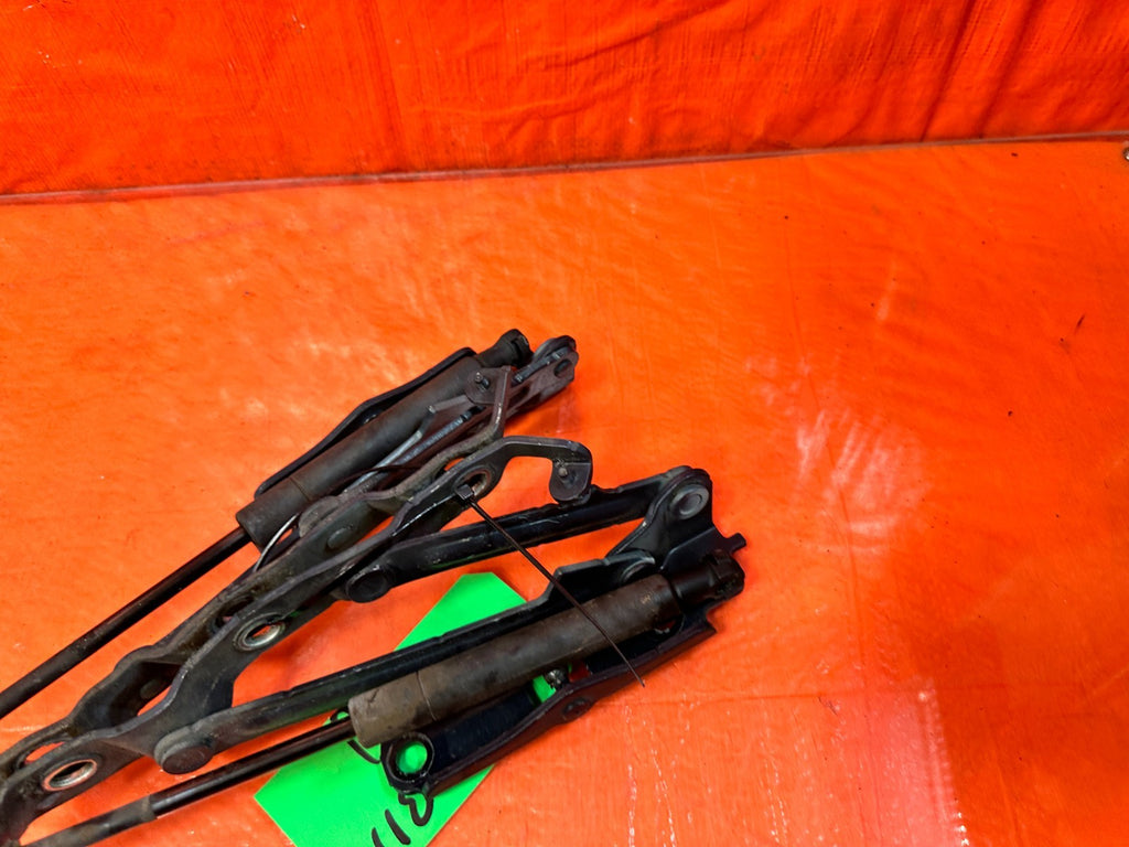 08 15 INFINITI G37 Q60 COUPE   LEFT AND RIGHT TRUNK HINGES   OEM #3112