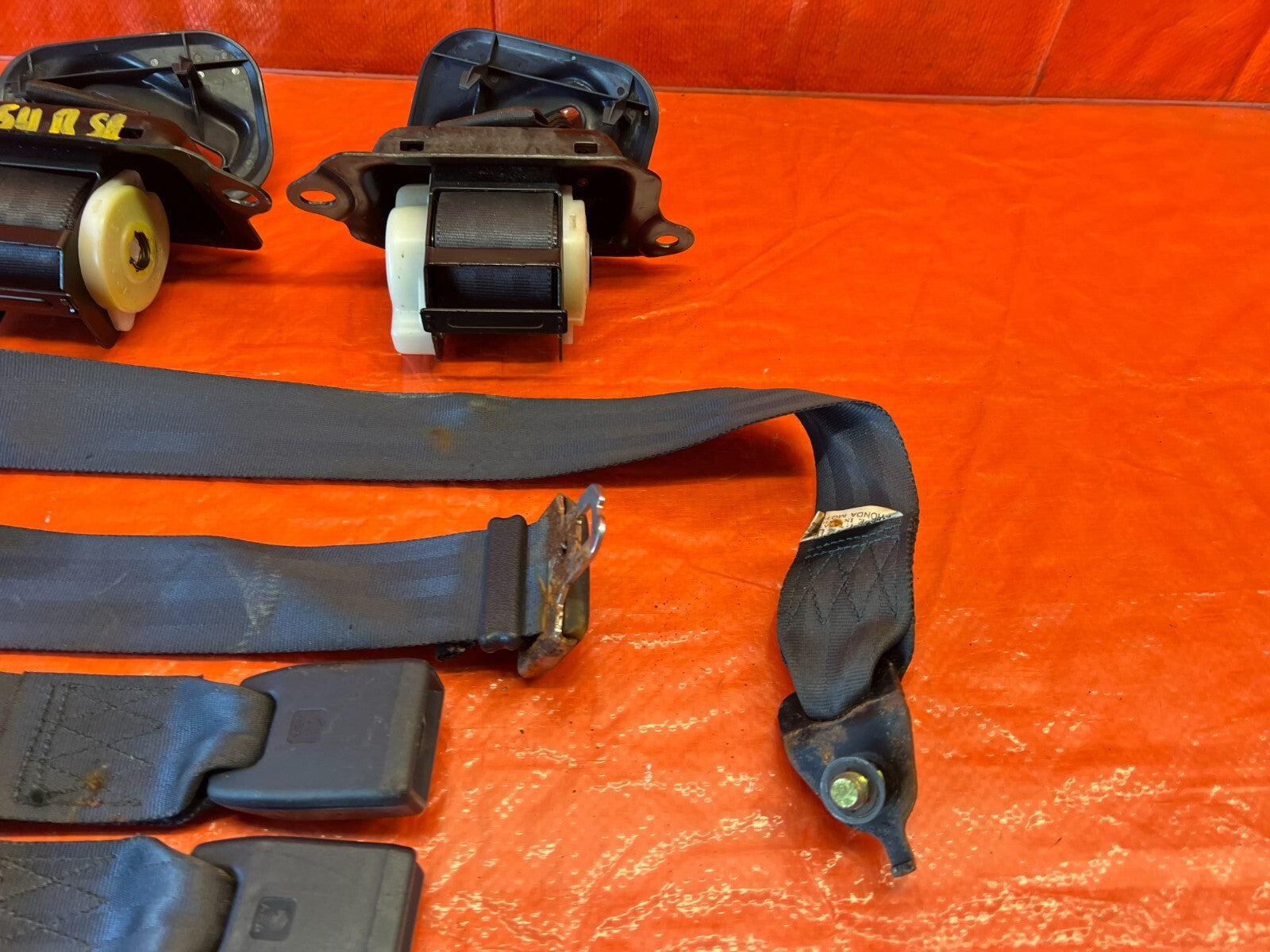 90 91 ACURA INTEGRA 2D   BLUE REAR SEAT BELT SET   LEFT & RIGHT SEAT BELTS   OEM16
